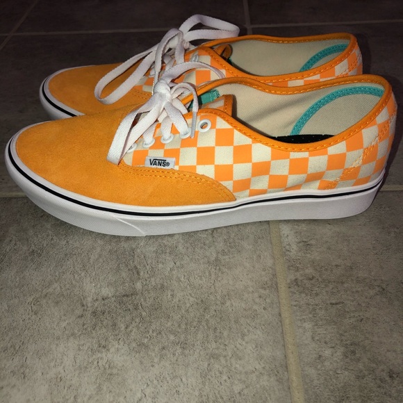NEW Mens Vans Comfycush Authentic Checker Orange - Picture 2 of 5